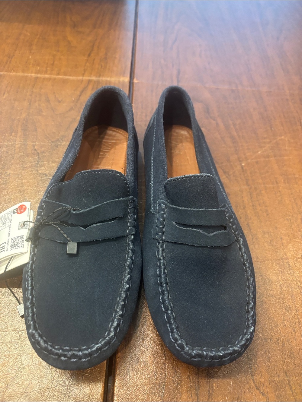 Brand new Zara Kids Navy Suede Moccasin Loafers size 36 EUR USA size 4!
